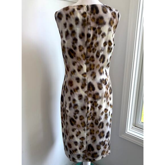 St. John Couture 100% Silk Animal Print Knee Length Dress Size 10 Luxury Glam - Picture 4 of 8